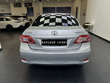 Toyota Corolla, 2012г, передний привод, механика