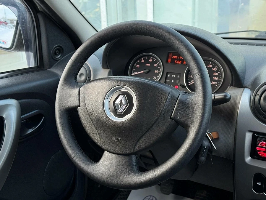 Renault Logan, 2011г., передний привод, механика