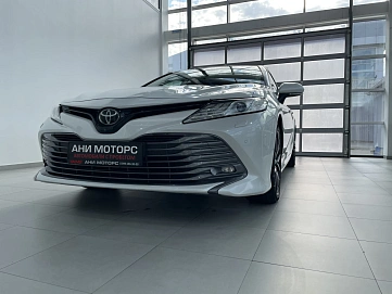 Toyota Camry, 2020г, передний привод, автомат