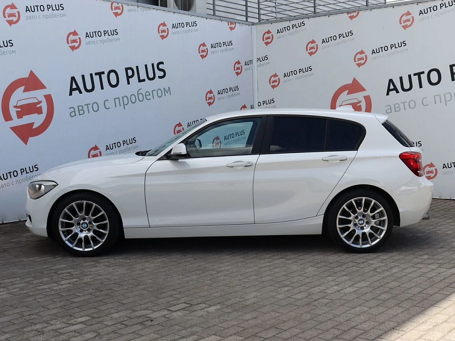 BMW 1 серии, 2012г., задний привод, автомат
