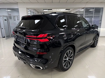 BMW X5, 2025г, полный привод, автомат