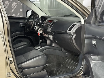 Peugeot 4007, 2012г, полный привод, вариатор