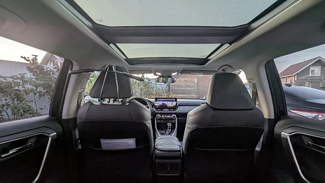 Toyota RAV4, 2023г, полный привод, вариатор