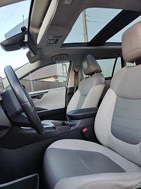 Toyota RAV4, 2019г, полный привод, вариатор