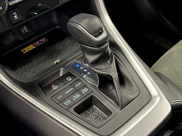 Toyota RAV4, 2025г, полный привод, вариатор