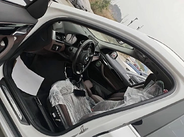 BMW X1, 2022г, передний привод, робот