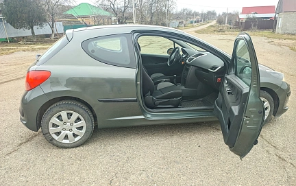 Peugeot 207, 2008г, передний привод, механика
