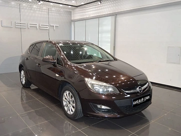 Opel Astra, 2013г, передний привод, механика