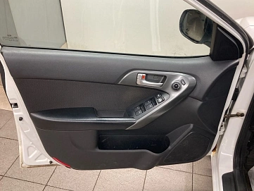 Kia Cerato, 2011г, передний привод, автомат