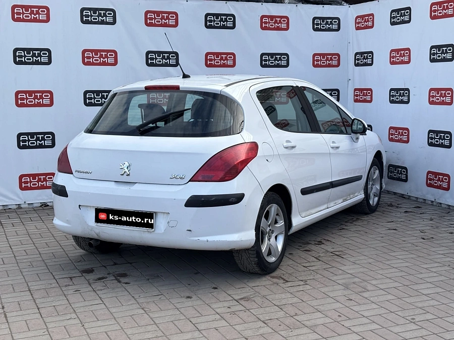 Peugeot 308, 2008г., передний привод, автомат
