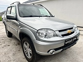 Chevrolet Niva, 2015г., полный привод, механика