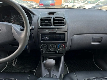 Hyundai Accent, 2008г, передний привод, автомат