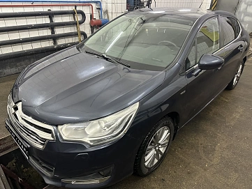 Citroen C4, 2013г, передний привод, автомат