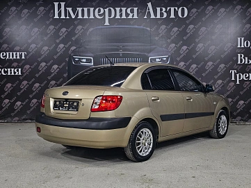 Kia Rio, 2006г, передний привод, автомат