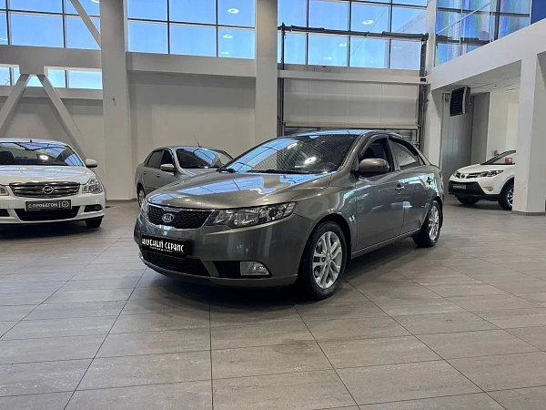 Kia Cerato, 2010г., передний привод, автомат