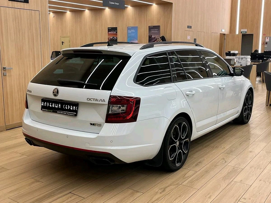 Skoda Octavia RS, 2018г., передний привод, робот