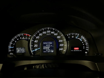 Toyota Camry, 2012г, передний привод, автомат