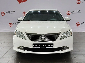 Toyota Camry, 2013г, передний привод, автомат
