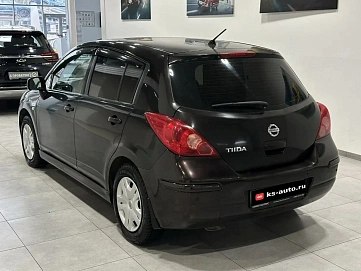 Nissan Tiida, 2011г, передний привод, механика