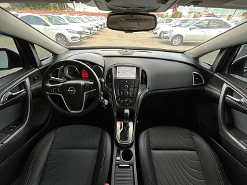 Opel Astra, 2013г, передний привод, автомат