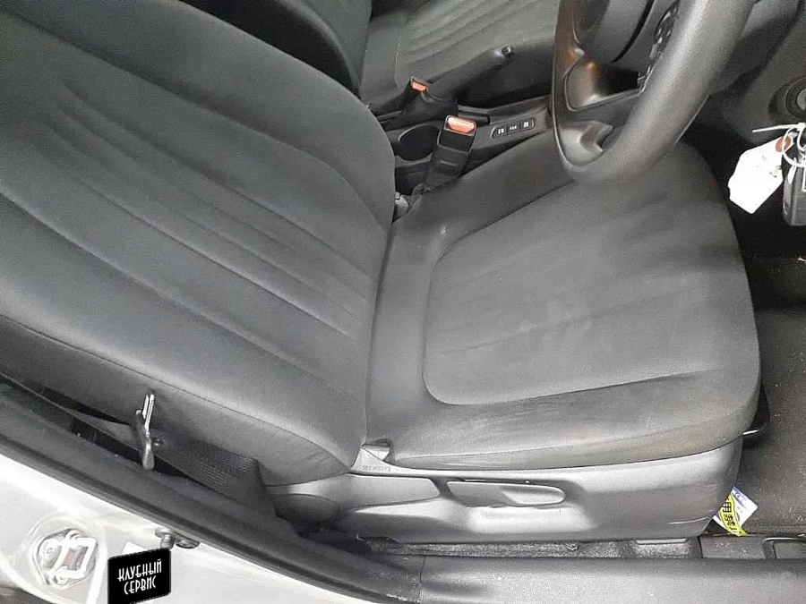 Toyota Yaris, 2021г., передний привод, вариатор