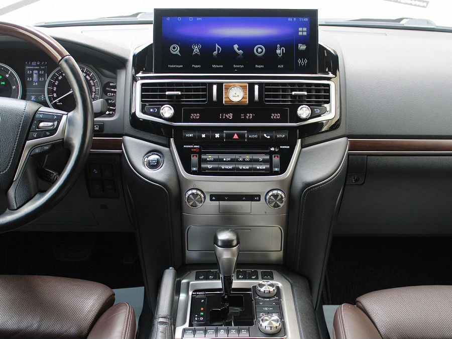 Toyota Land Cruiser, 2017г., полный привод, автомат