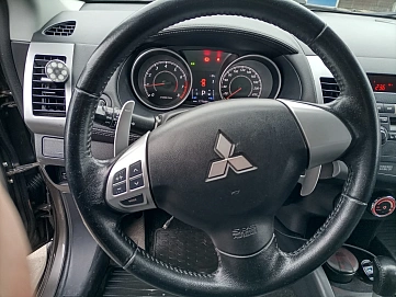 Mitsubishi Outlander, 2012г, передний привод, вариатор