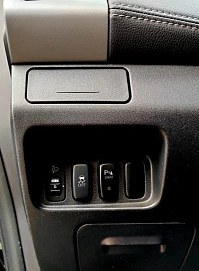 Citroen C-Crosser, 2011г, передний привод, вариатор