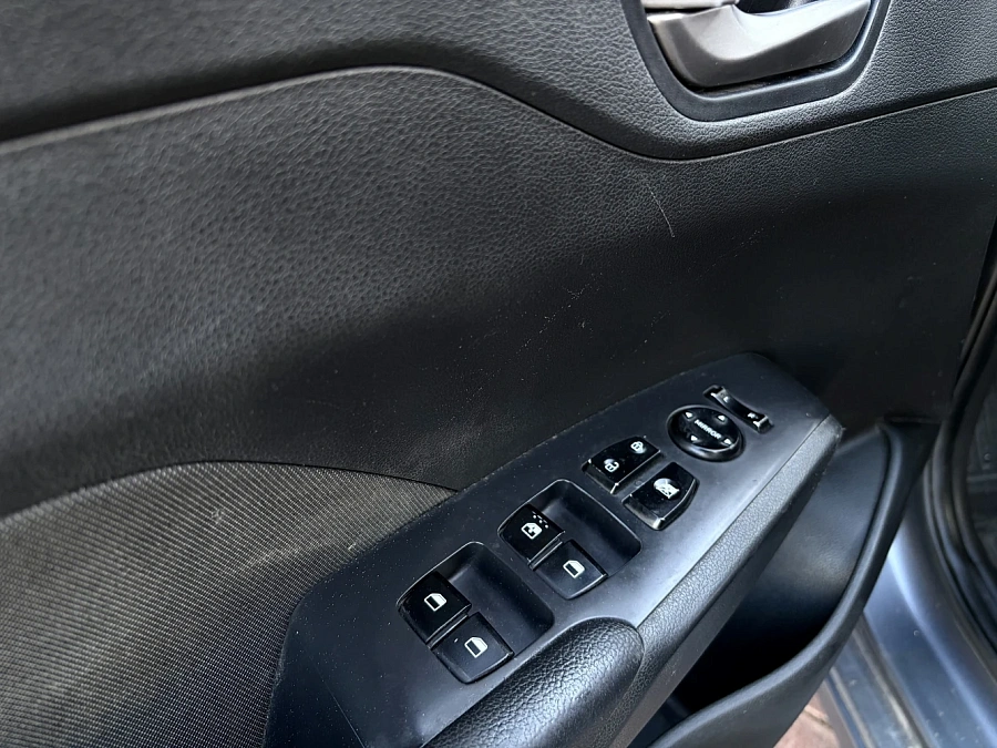 Hyundai Solaris, 2019г., передний привод, автомат