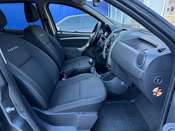 Renault Duster, 2020г., полный привод, механика