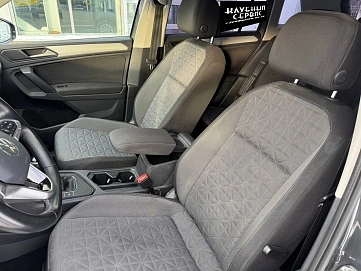 Volkswagen Tiguan, 2021г, передний привод, робот