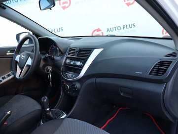 Hyundai Solaris, 2013г, передний привод, механика
