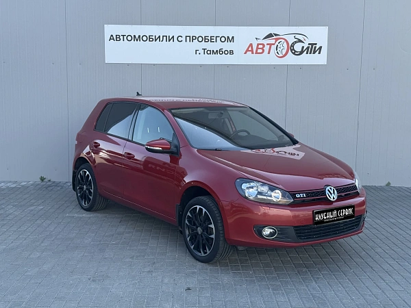 Volkswagen Golf, 2011г., передний привод, робот