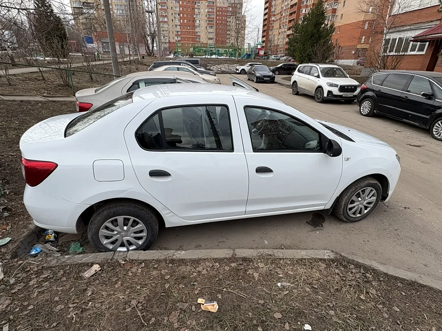 Renault Logan, 2018г., передний привод, робот