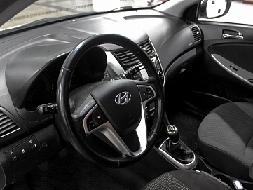 Hyundai Solaris, 2011г, передний привод, механика
