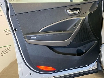 Hyundai Santa Fe, 2014г, передний привод, автомат
