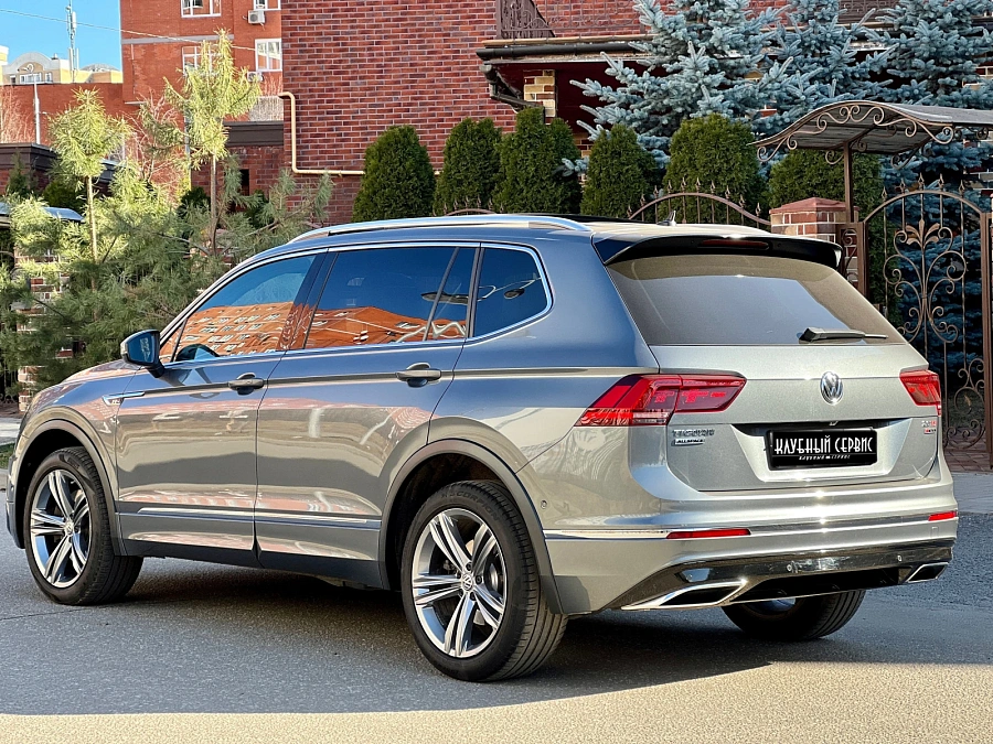 Volkswagen Tiguan, 2019г., полный привод, робот