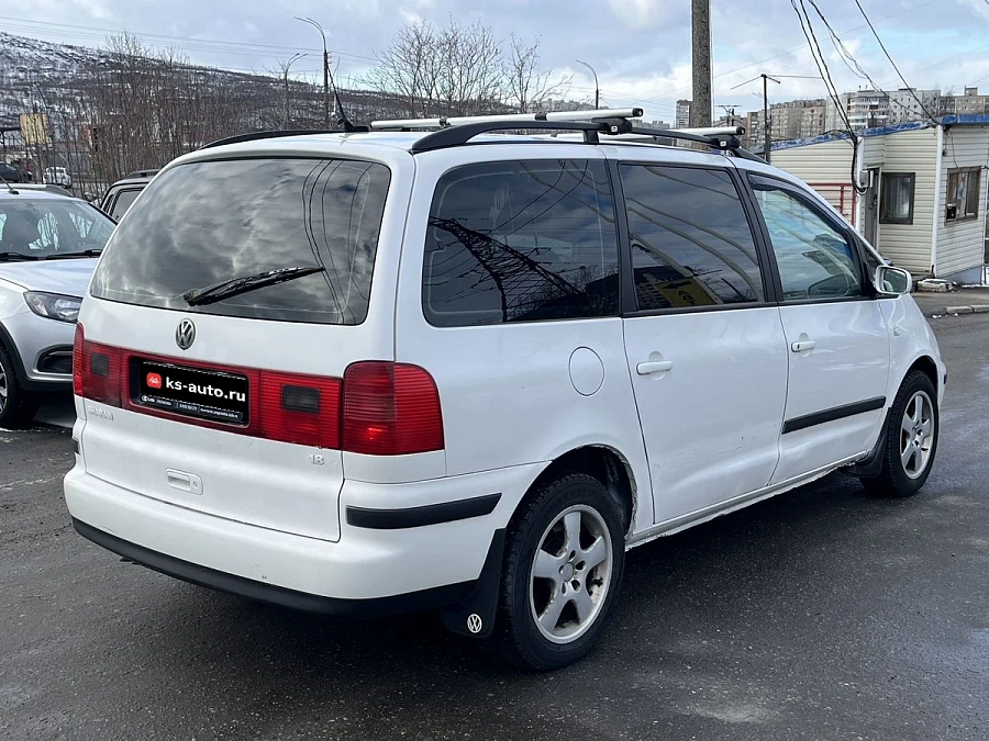 Volkswagen Sharan, 2003г., передний привод, автомат