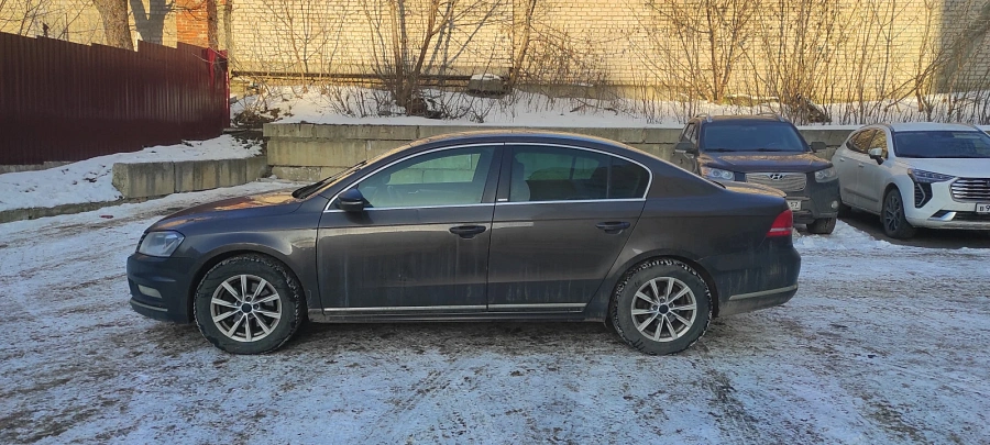 Volkswagen Passat, 2014г., передний привод, робот
