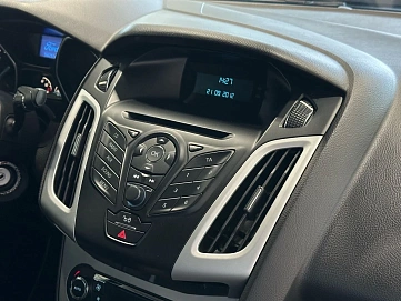 Ford Focus, 2012г, передний привод, робот