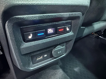 Volkswagen Tiguan, 2018г, полный привод, робот