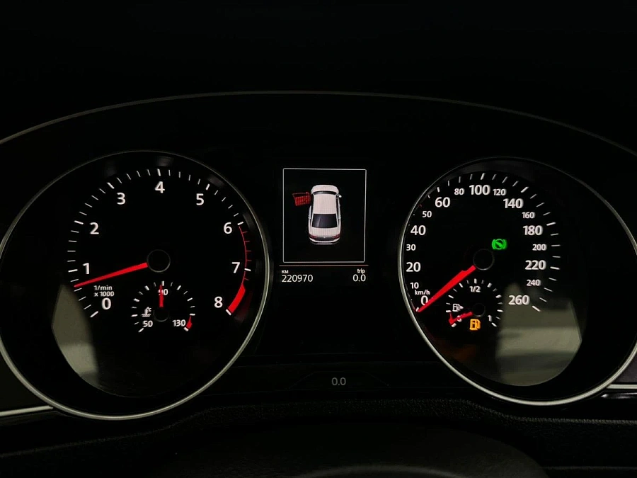 Volkswagen Passat, 2015г., передний привод, робот