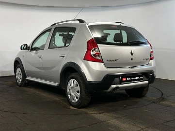 Renault Sandero, 2014г, передний привод, механика