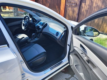 Chevrolet Cruze, 2014г., передний привод, автомат
