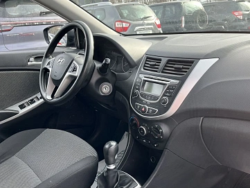 Hyundai Solaris, 2011г, передний привод, механика