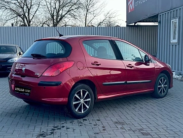 Peugeot 308, 2009г, передний привод, автомат