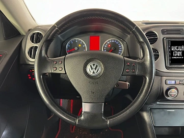 Volkswagen Tiguan, 2009г, полный привод, механика