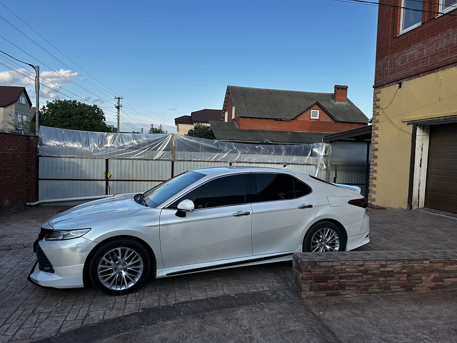 Toyota Camry, 2019г., передний привод, автомат