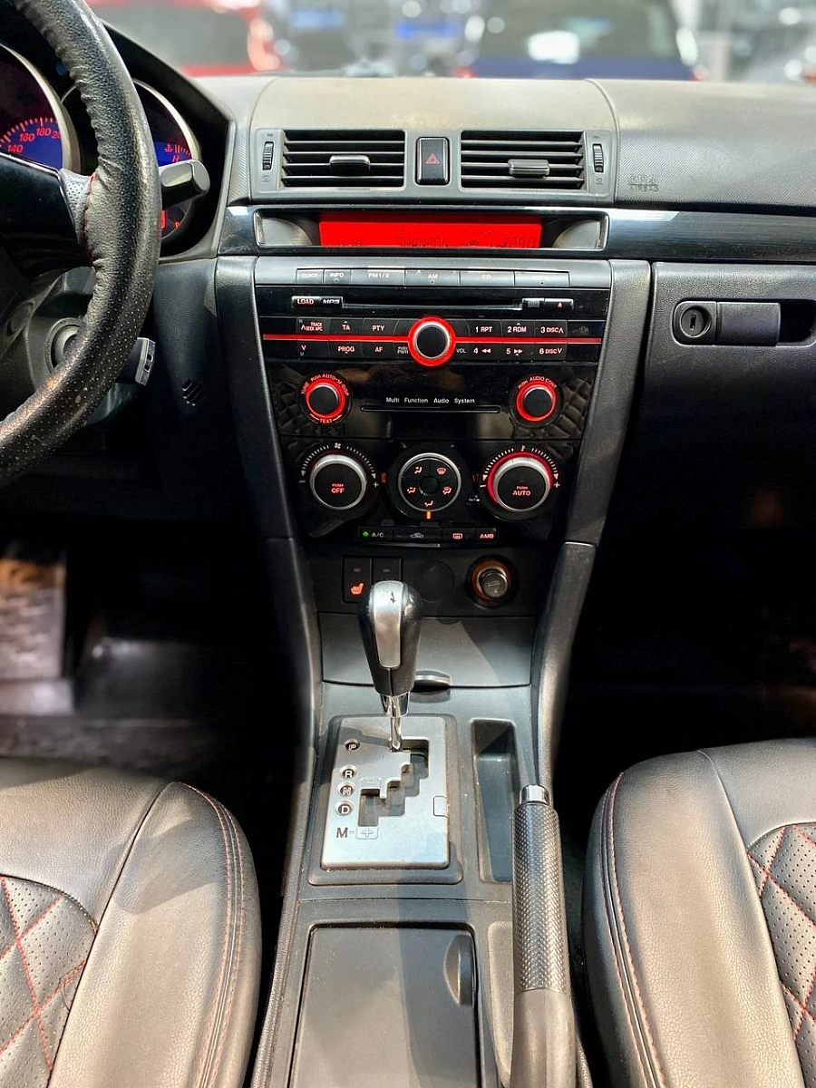 Mazda 3, 2008г., передний привод, автомат
