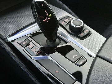 BMW , 2018г., задний привод, автомат